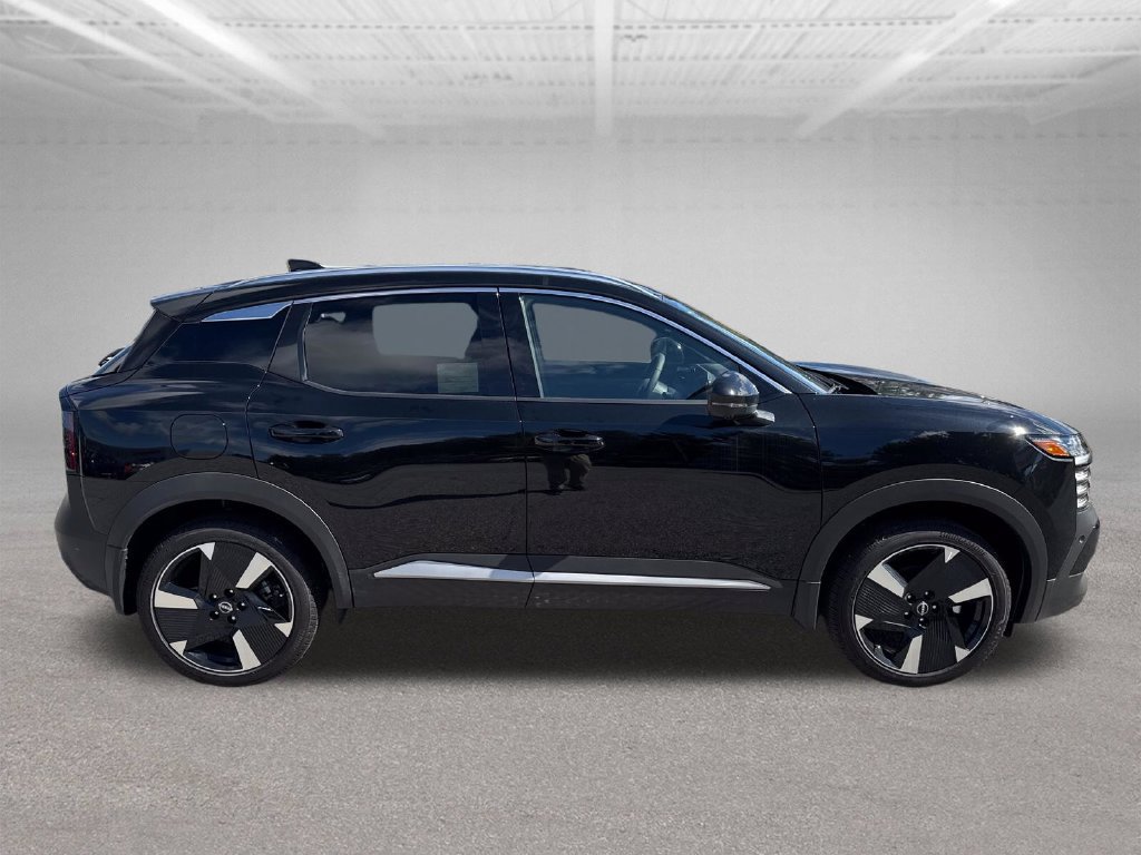 Used 2025 Nissan Kicks SR AWD/4WD image 7