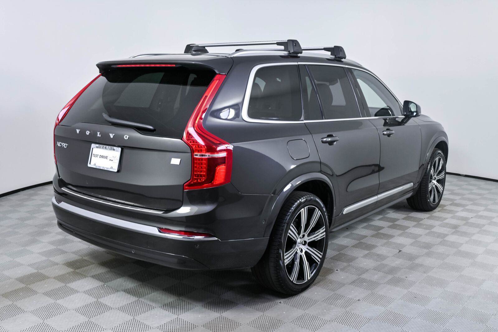 Certified 2024 Volvo XC90 T8 Ultimate w/ Lounge Package AWD/4WD image 28