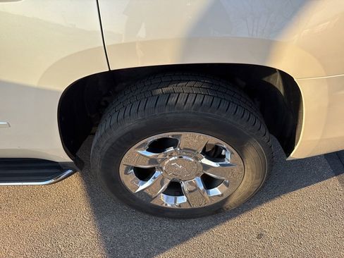 Used 2015 Chevrolet Tahoe LTZ image 13