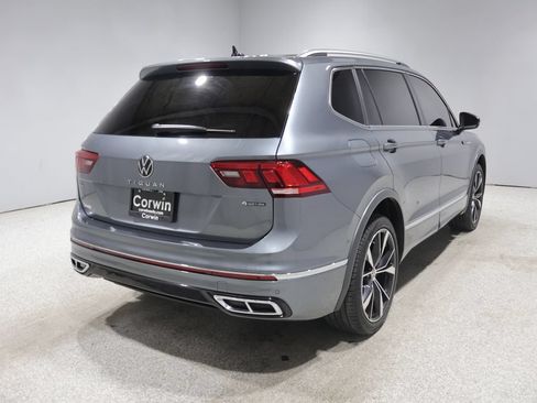 Used 2024 Volkswagen Tiguan SEL R-Line AWD/4WD image 2
