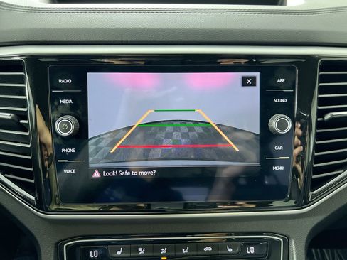 Used 2022 Volkswagen Atlas SE image 25