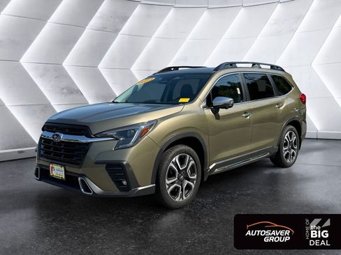 Used 2023 Subaru Ascent Touring AWD/4WD image 1
