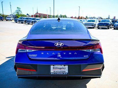 New 2026 Hyundai Elantra SEL w/ Cargo Package