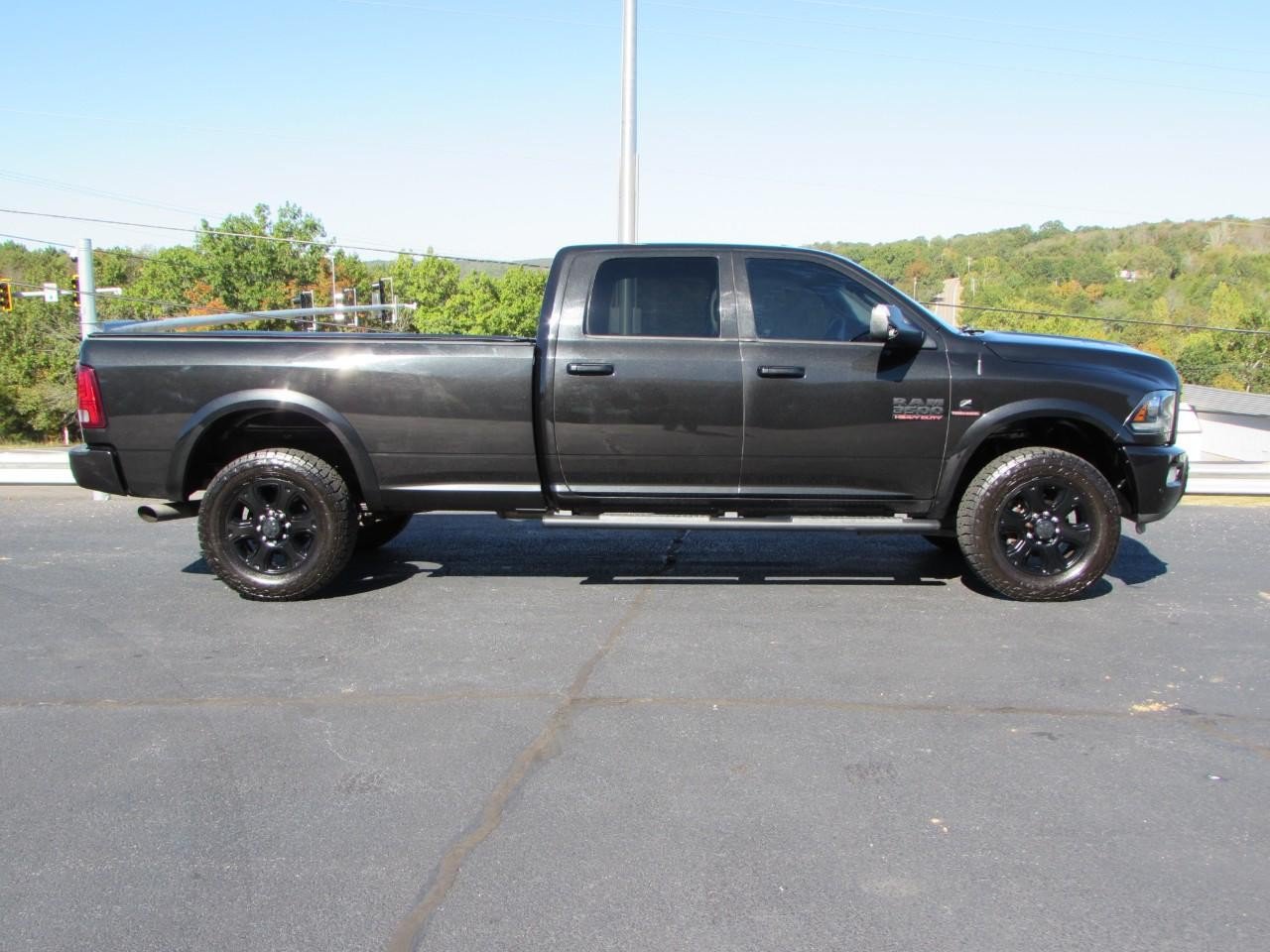 Used 2017 RAM 3500 Laramie w/ Sport Appearance Group AWD/4WD image 8