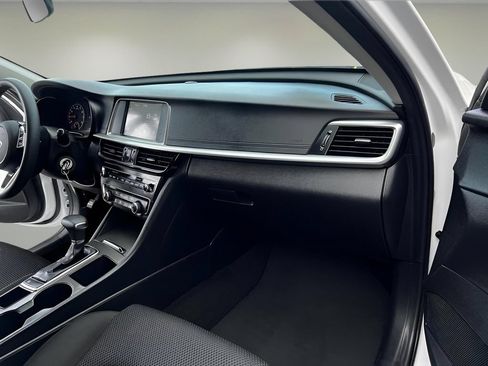 Used 2020 Kia Optima LX FWD image 25