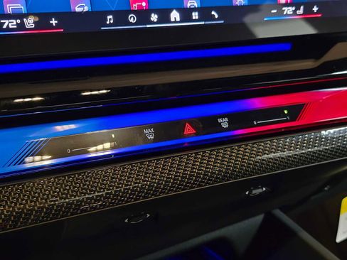 New 2026 BMW M5 w/ Carbon Package image 30