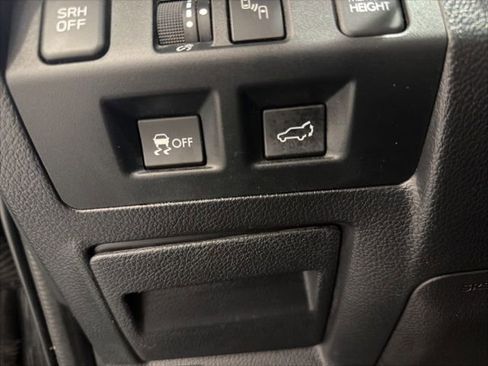 Used 2018 Subaru Forester 2.5i Limited image 22