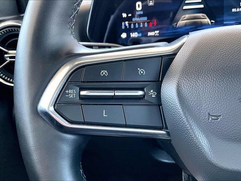 Used 2025 Chevrolet Equinox LT w/ Convenience Package II AWD/4WD image 11
