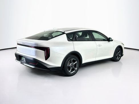 Used 2025 Kia K4 FWD image 9