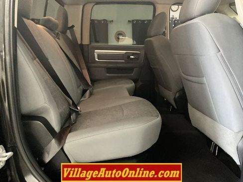 Used 2017 RAM 2500 Big Horn w/ Sport Appearance Group AWD/4WD image 33