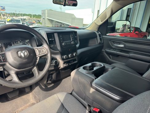 Used 2019 RAM 1500 Tradesman AWD/4WD image 29