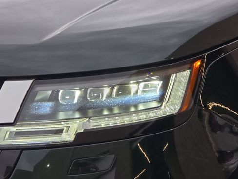 Certified 2024 Land Rover Range Rover Long Wheelbase Autobiography AWD/4WD image 33