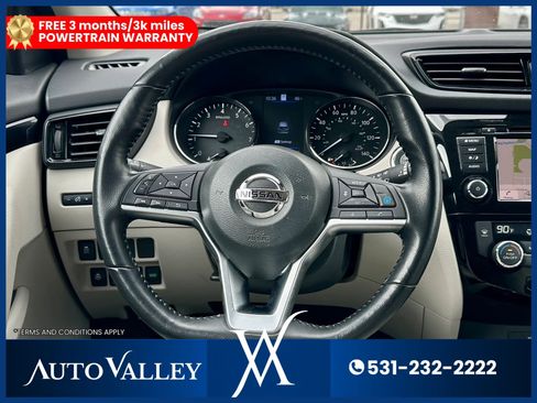 Used 2022 Nissan Rogue Sport SL image 30