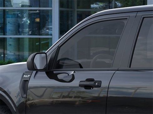 New 2025 Ford Maverick XLT image 21