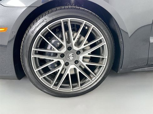 Certified 2024 Porsche Panamera image 11