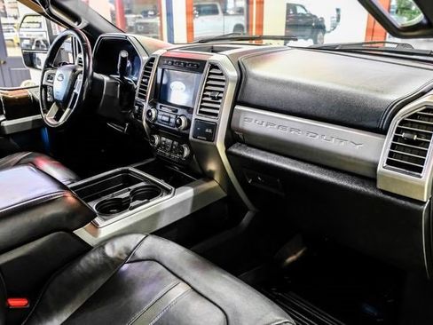 Used 2017 Ford F250 Platinum w/ Platinum Ultimate Package image 14