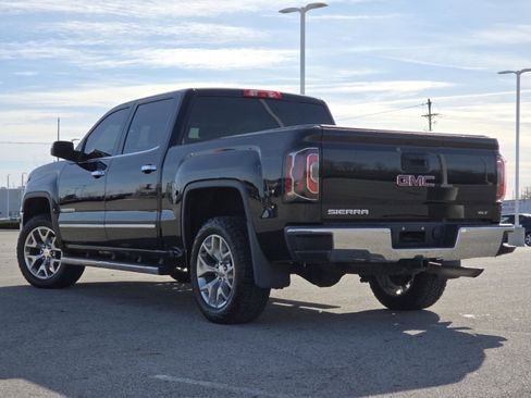 Used 2018 GMC Sierra 1500 SLT w/ SLT Premium Package image 17