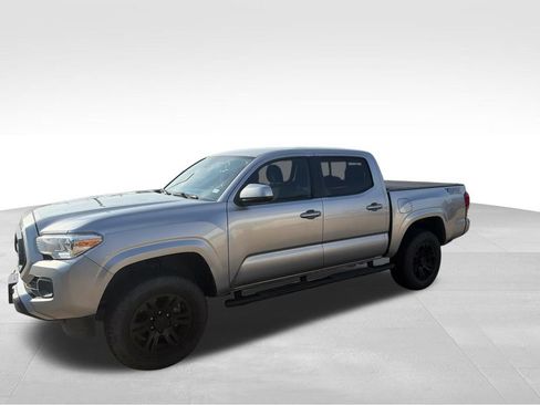 Used 2022 Toyota Tacoma SR w/ SR Convenience Package RWD image 3