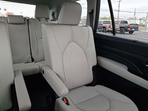 New 2026 Toyota Grand Highlander AWD image 14