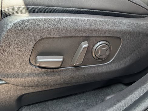 Used 2026 Kia Carnival FWD image 20