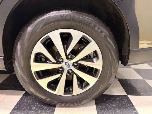 Certified 2024 Subaru Outback Premium AWD/4WD image 8