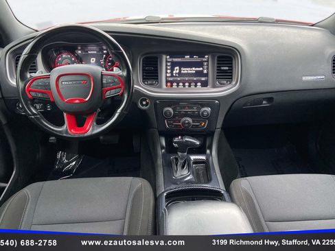 Used 2020 Dodge Charger SXT w/ Blacktop Package AWD/4WD image 15
