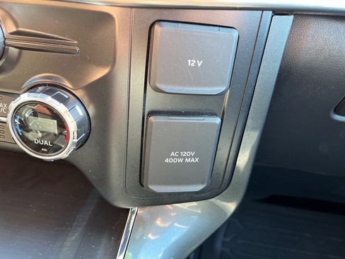 Used 2021 Ford F150 Lariat image 24