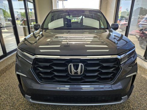 Used 2025 Honda Pilot EX-L image 6