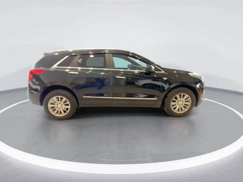 Used 2018 Cadillac XT5 AWD image 9