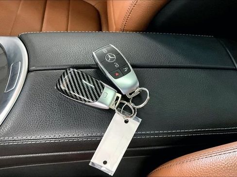 Used 2019 Mercedes-Benz C 300 4MATIC Coupe image 35