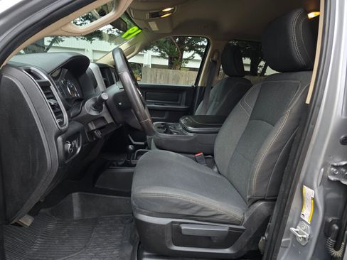 Used 2019 RAM 2500 Tradesman image 28