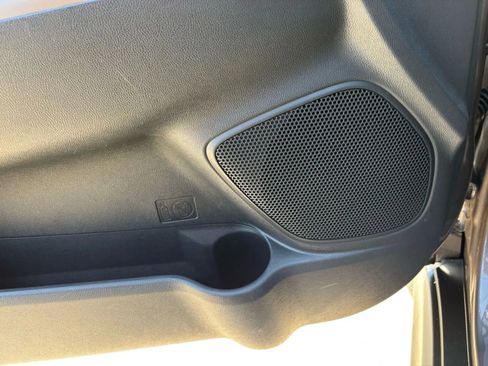 Used 2018 Mitsubishi Outlander Sport ES FWD image 13