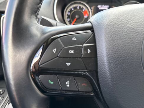 Used 2021 Jeep Cherokee Altitude image 22