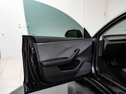 Used 2024 Tesla Model 3 Long Range RWD image 23