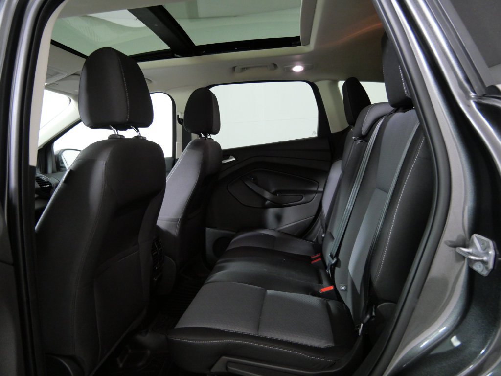 Used 2017 Ford Escape SE w/ Equipment Group 201A AWD/4WD image 18