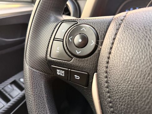 Used 2015 Toyota RAV4 LE AWD/4WD image 33
