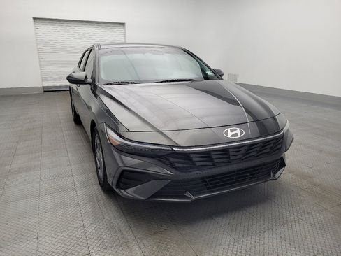 Used 2024 Hyundai Elantra SEL FWD image 14