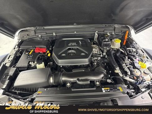 Used 2022 Jeep Wrangler Unlimited Rubicon 4xe w/ Cold Weather Group image 9