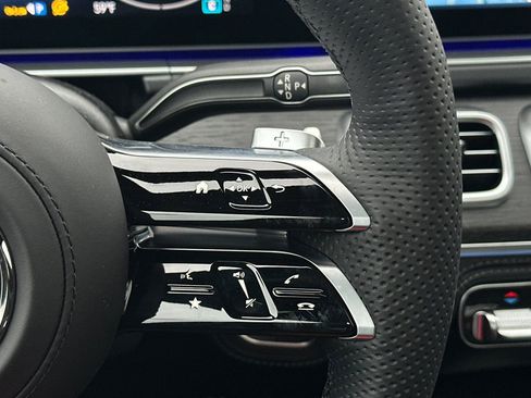 New 2026 Mercedes-Benz GLS 450 4MATIC image 27