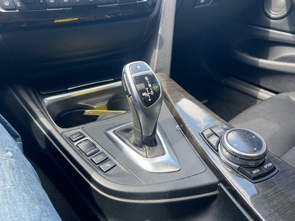 Used 2014 BMW 428i Coupe w/ Technology Package RWD image 18