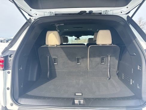 Used 2023 Chevrolet Traverse LS w/ Safety Package image 29