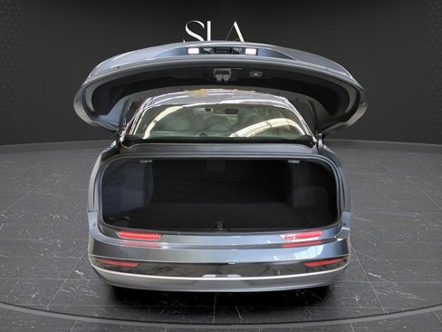 Used 2023 Lucid Air Pure AWD/4WD image 36