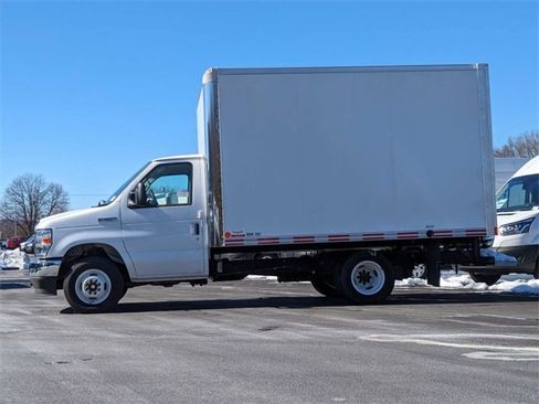 New 2024 Ford E-350 and Econoline 350 Super Duty w/ Power Windows & Locks Group image 4