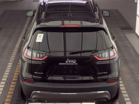 Used 2022 Jeep Cherokee Limited AWD/4WD image 5
