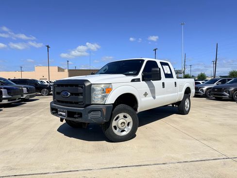Used 2015 Ford F250 XL AWD/4WD image 11