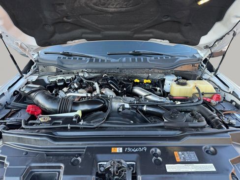 Used 2019 Ford F250 Lariat w/ Lariat Ultimate Package image 29