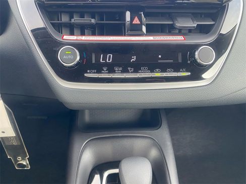Used 2026 Toyota Corolla LE image 22