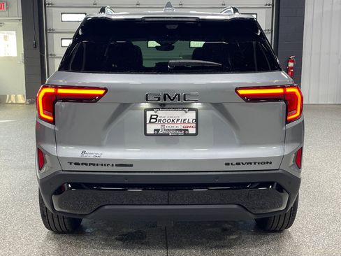 New 2026 GMC Terrain Elevation w/ Elevation Premium Package image 4