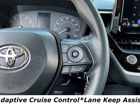 Used 2024 Toyota Corolla LE image 12