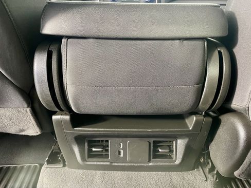 Used 2025 Chevrolet Silverado 1500 Custom Trail Boss AWD/4WD image 21